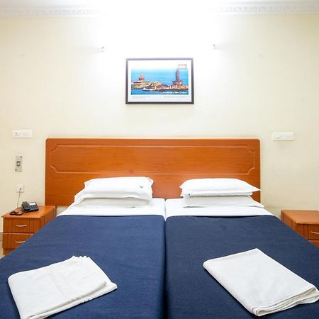 Hotel Tamilnadu -Trichy Tiruchirappalli Buitenkant foto