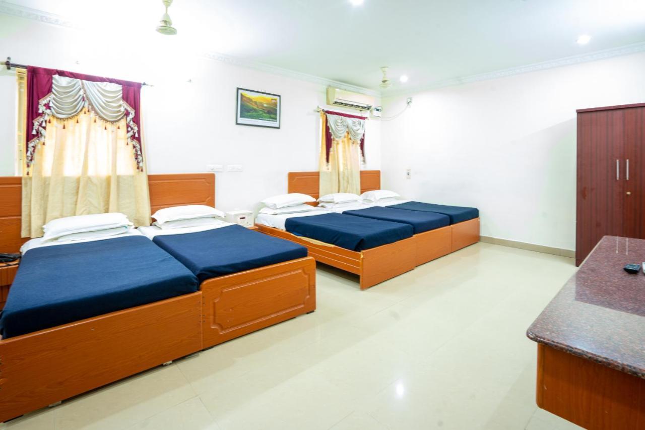 Hotel Tamilnadu -Trichy Tiruchirappalli Buitenkant foto