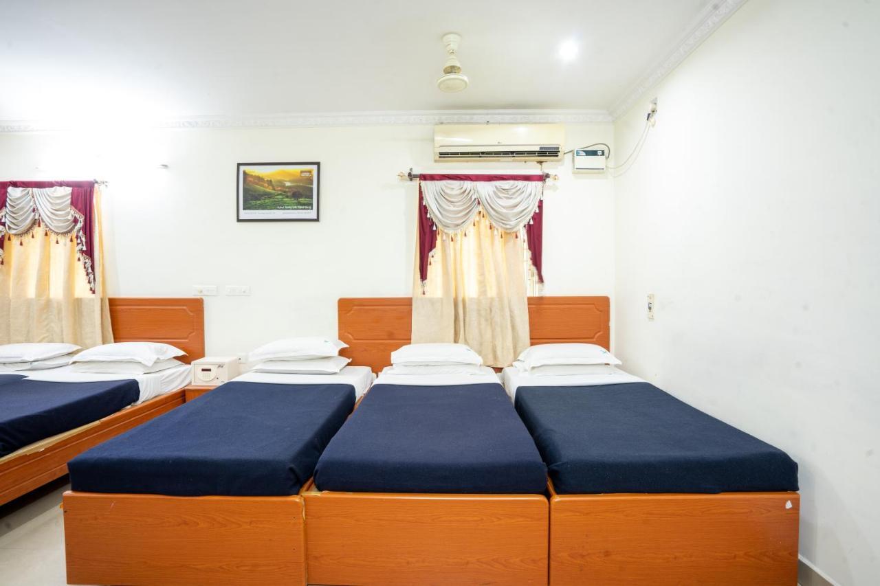 Hotel Tamilnadu -Trichy Tiruchirappalli Buitenkant foto